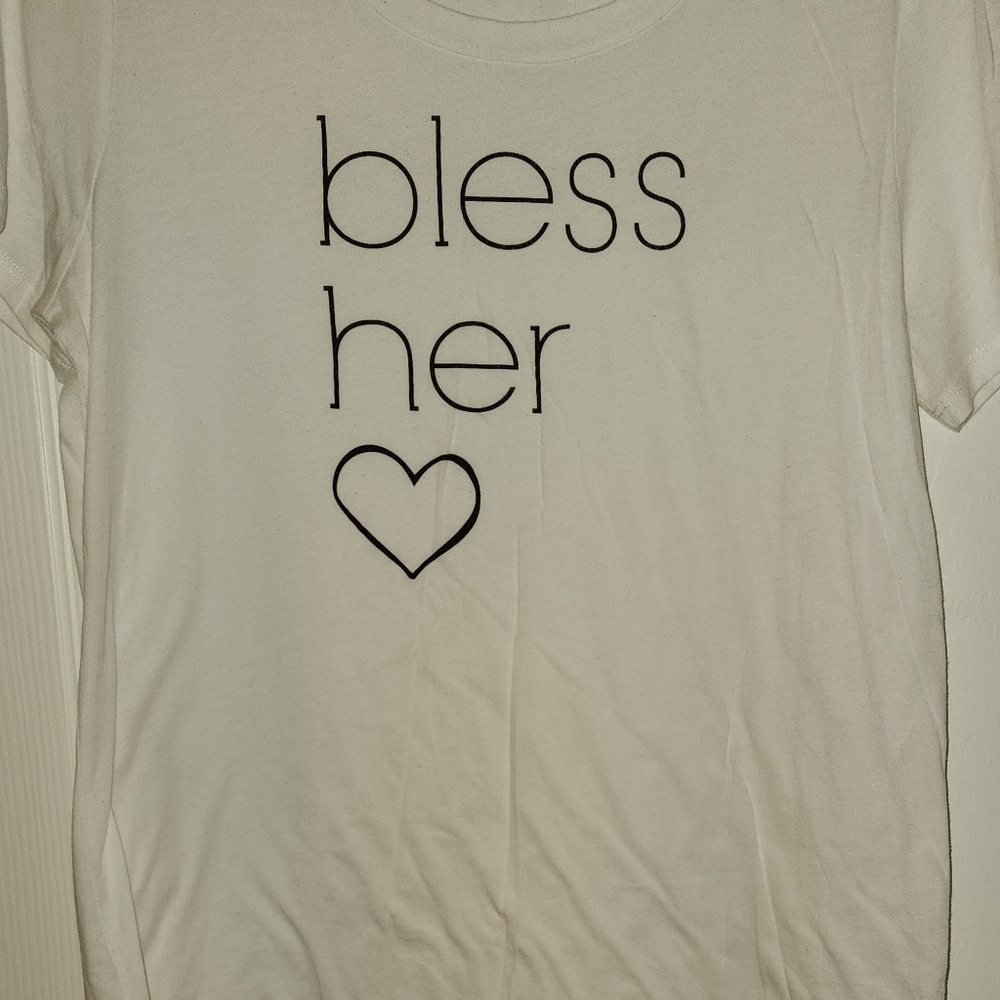 Graphic tee bundle - Picture 2 of 3